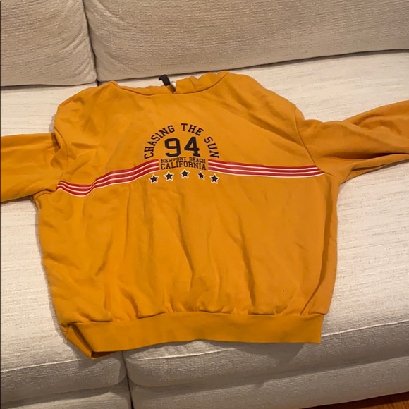 Sweatshirt - Picture 2 of 4